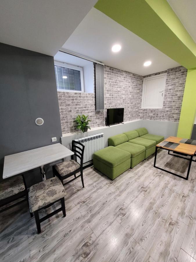 Villa Дом 33 Возле Клиники Астхик Erevan Esterno foto