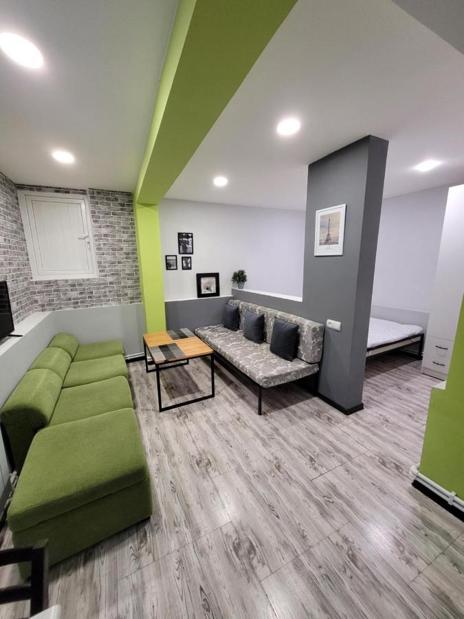 Villa Дом 33 Возле Клиники Астхик Erevan Esterno foto