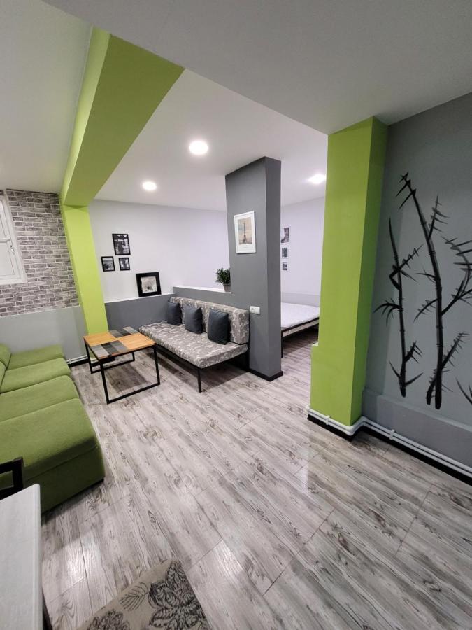 Villa Дом 33 Возле Клиники Астхик Erevan Esterno foto