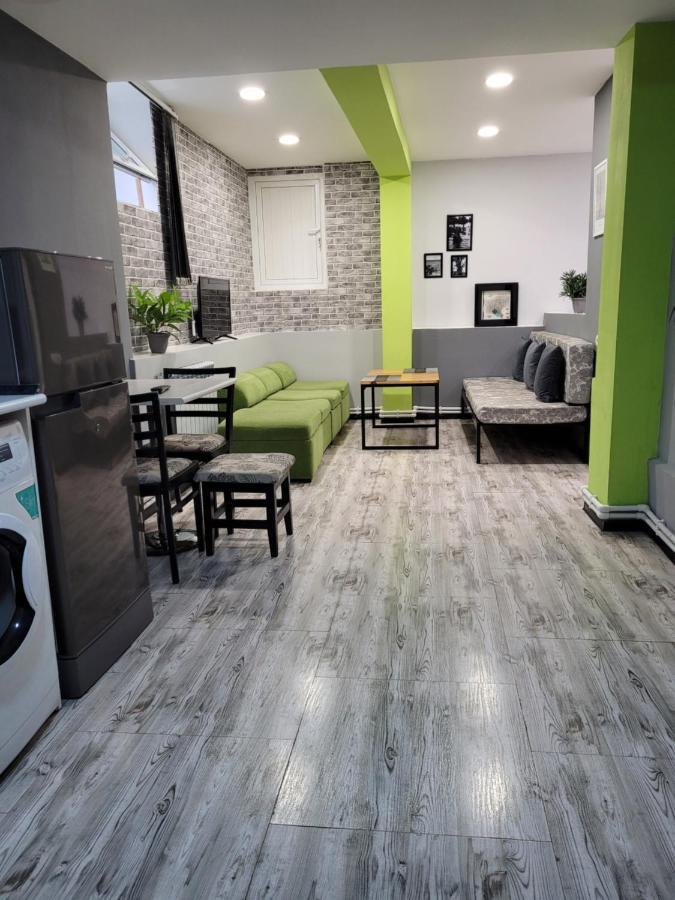 Villa Дом 33 Возле Клиники Астхик Erevan Esterno foto